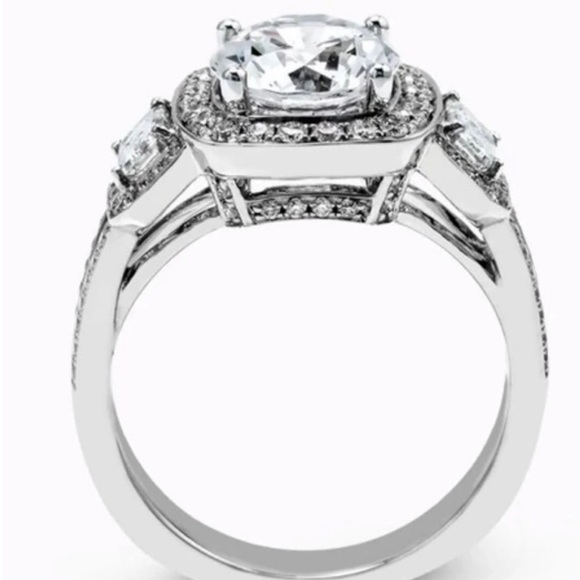 Simon G Halo Engagement Setting in 18k white gold. Great price! Gorgeous! - Picture 4 of 9